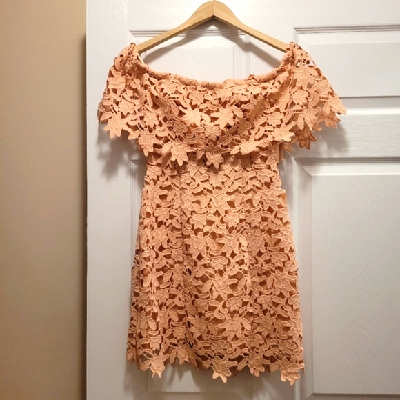 Off The Shoulder Lace Dress - Picture 2 of 4